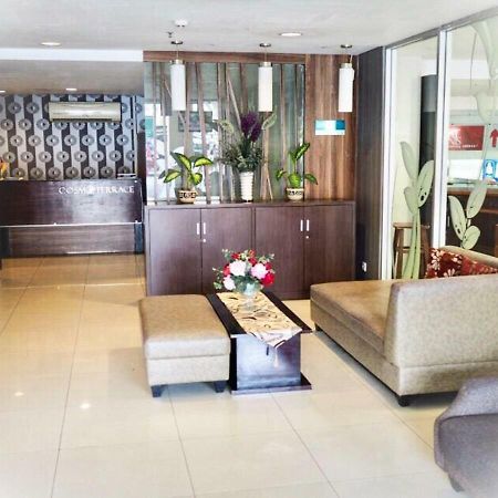 Cosmo Terrace At Thamrin City Giacarta Esterno foto