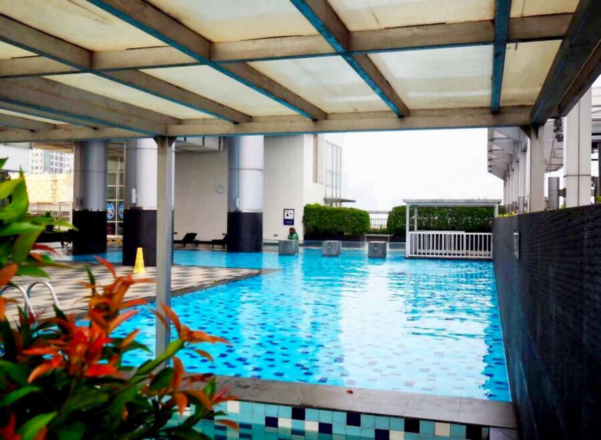 Cosmo Terrace At Thamrin City Giacarta Esterno foto